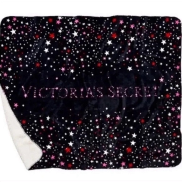 Victoria's Secret Bedding Victorias Secret Black Star Sherpa Throw